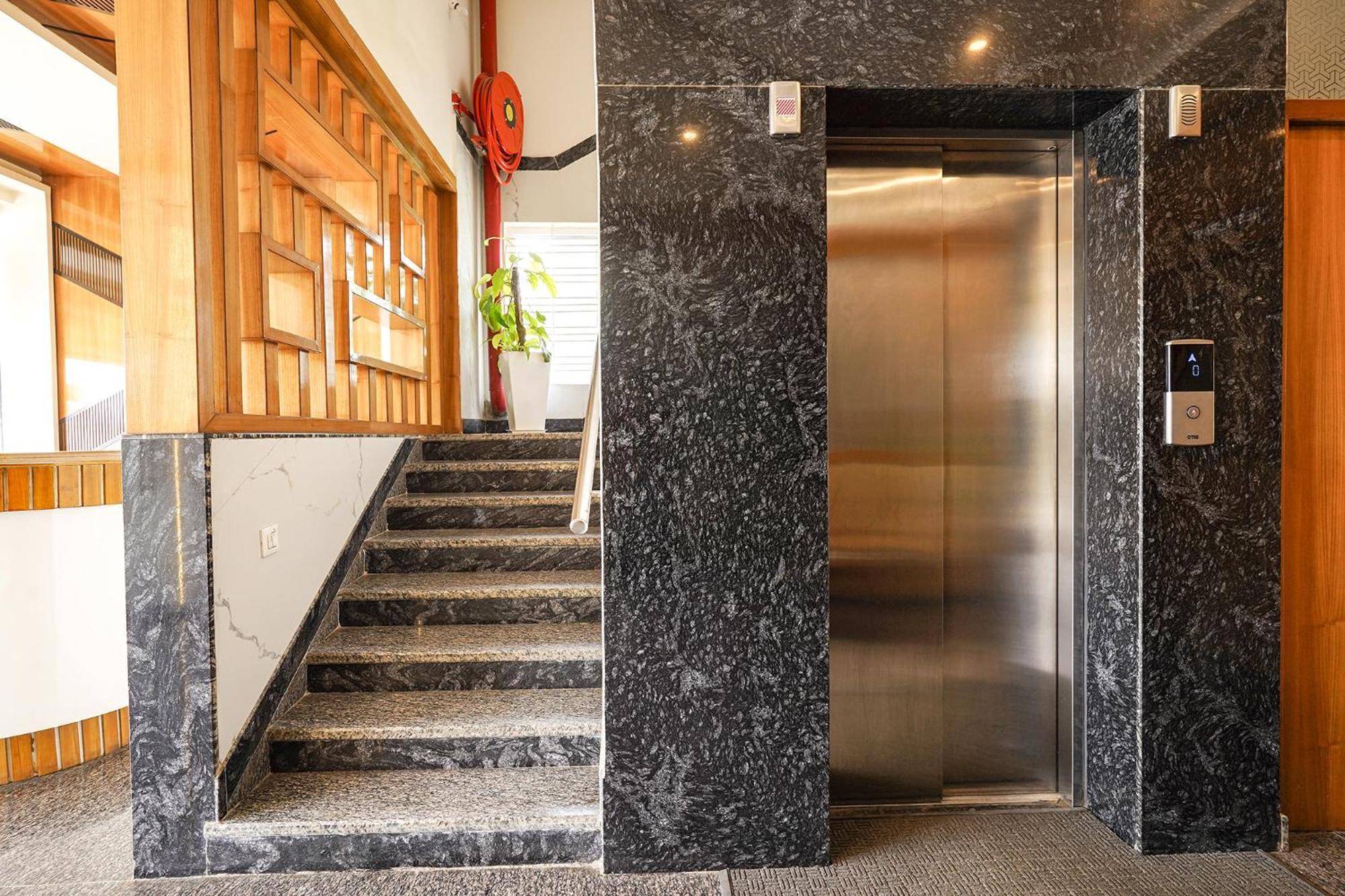 Fabhotel Prime Mayuri Residency 벵갈루루 외부 사진
